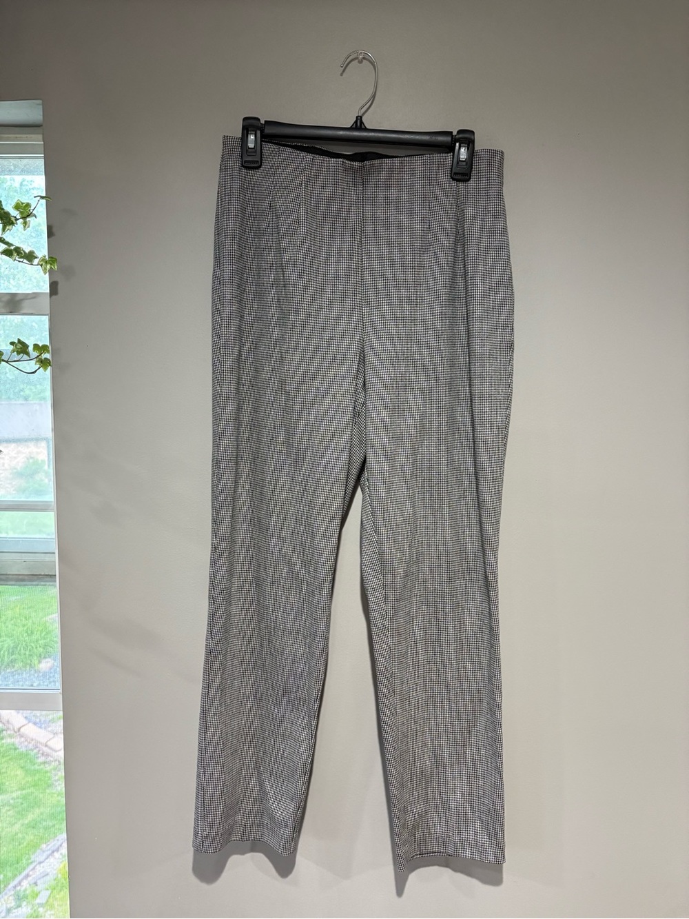 NWT H&M Women’s Houndstooth Pull On Ankle Pants Black White Stretch Size M